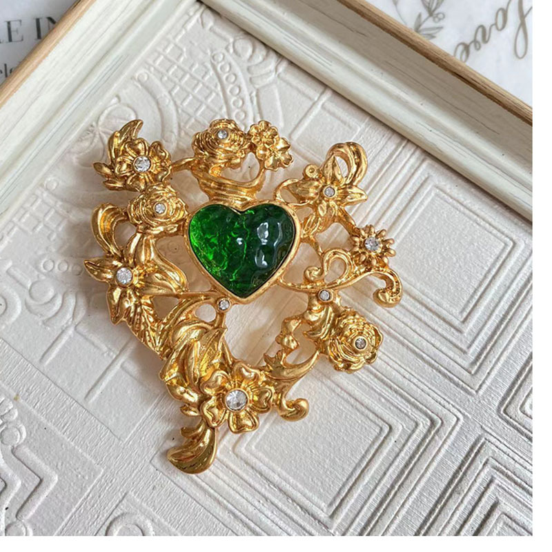 Retro Flower Alloy Gold Plated Rhinestones Glass Womenu0027S Brooches