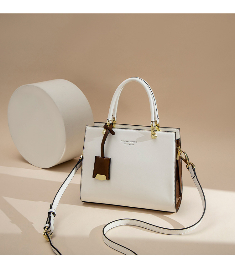 Túi đeo chéo nữ da thật phong cách Lady Dior, thiết kế quai xách tay và đeo chéo, dung tích lớn, kiểu dáng thời trang thu đông — Màu trắng be chi tiết 17