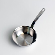 A 34697 Stainless Steel Sauce Pan ��Ϳ�㲻��ֽ�֭���羳