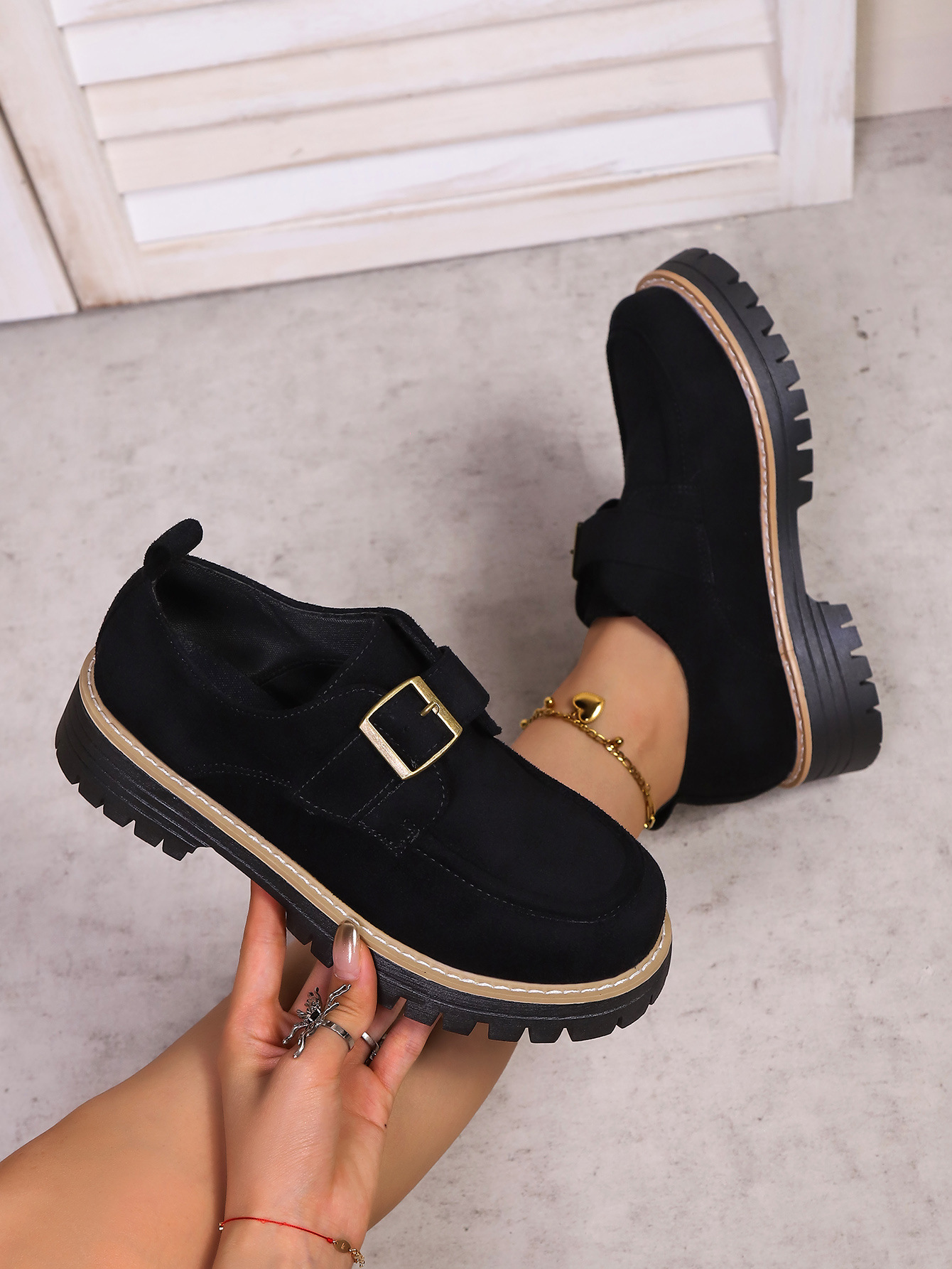 Damen Loafer Mit Blockabsatz Und Schnalle Im Britischen Stil_voghion.com