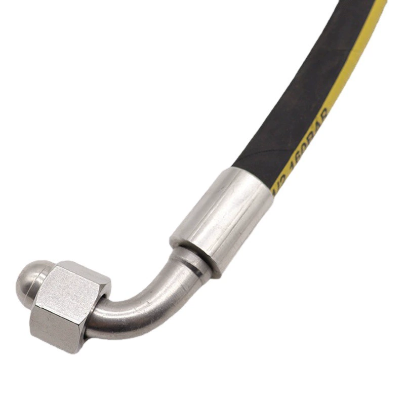 Производитель поставляет гидравлические шланги, шланги высокого давления, резиновые шланги высокого давления, которые могут быть обработаны и настроены под заказ, маслостойкие, для перекачки масла и устойчивые к высокому давлению.