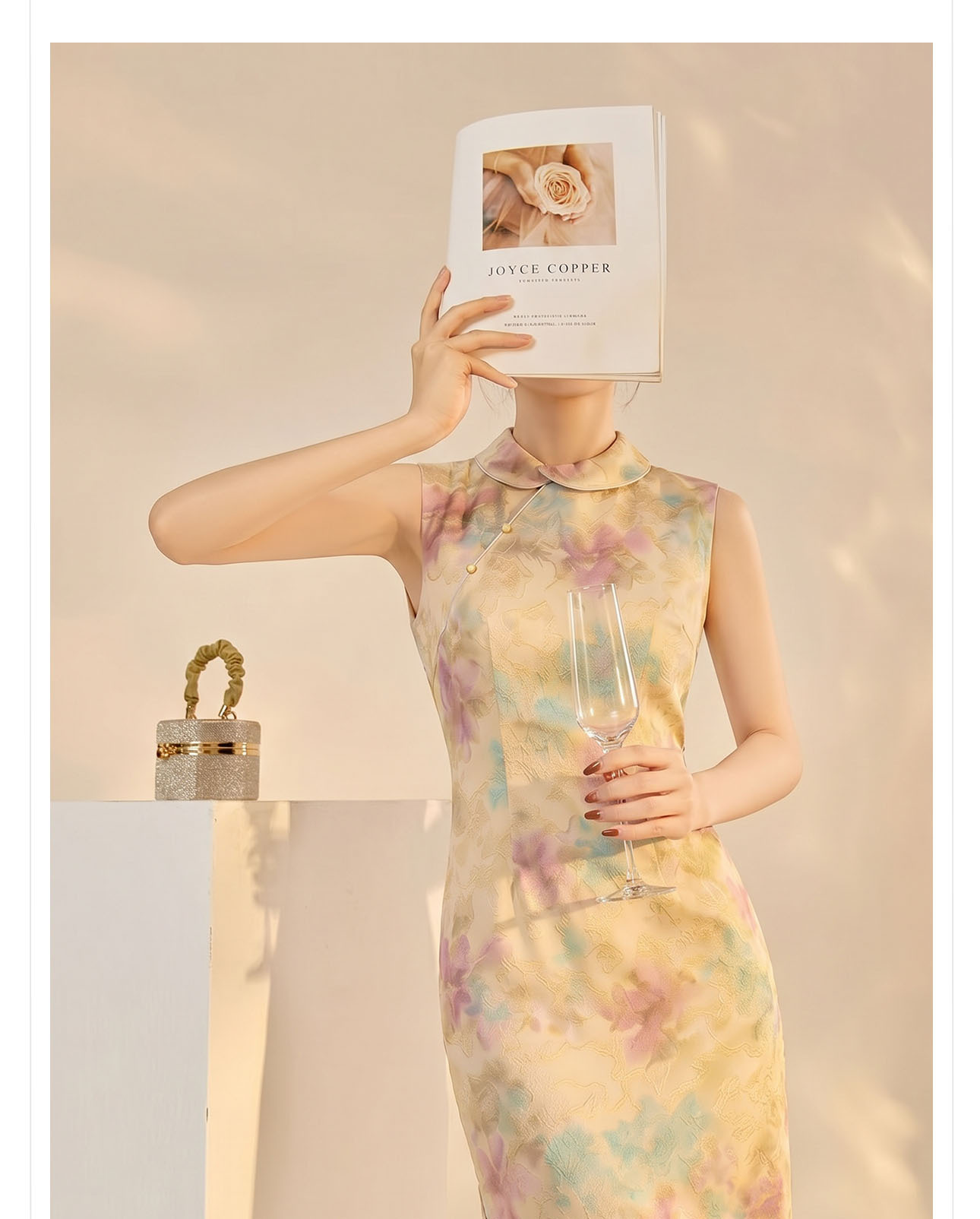 Đầm maxi sườn xám cải tiến tay áo ve áo in hoa xẻ tà — màu vàng chi tiết 4