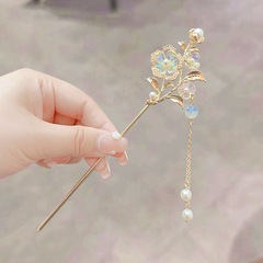Vintage Floral Pearl Tassel Hairpin—Elegant Ancient-Style Headdress for Hanfu, Chinese Traditional Clothing, and Qipao—Chinese Style Hair Ornament with Shaking Pendant