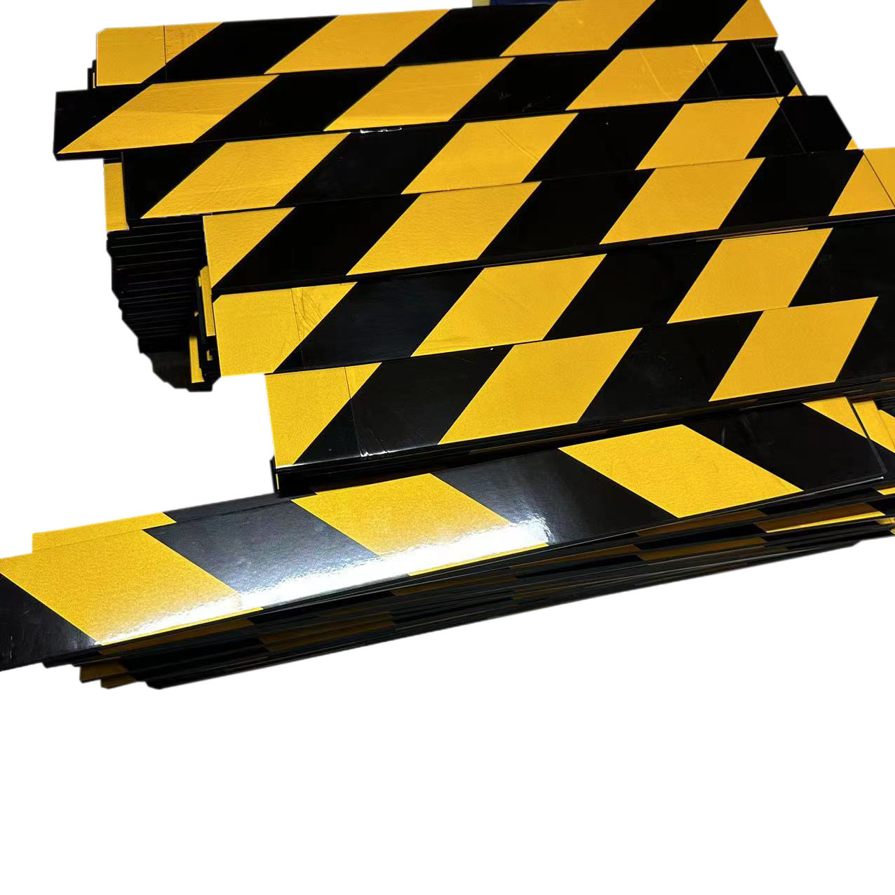 新手防护安全反光条车库墙壁泡沫反光警示板冲击挤压安全保护板