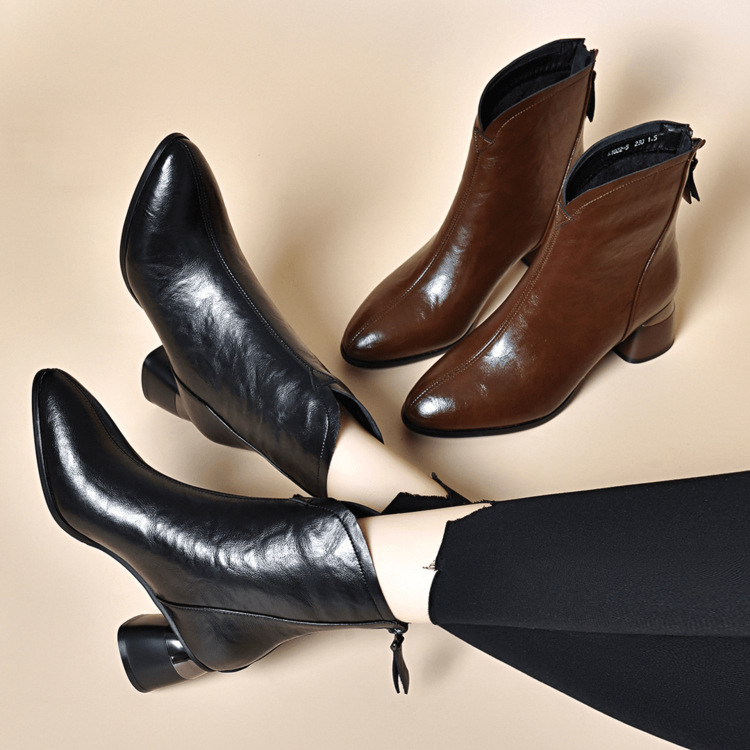 Pointed Toe Short Boots for Women with Thick Heels 2025 New Autumn and Winter Velvet Women's Shoes Medium Heel High Heels Brown Boots for Women