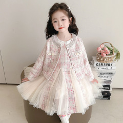 女の子のワンピースのスーツの春秋の服装の洋風の2025新型の子供の小さい香の風の上着の女性の赤ちゃんの王女のスカート