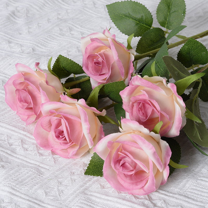 フランネルのバラの花をシミュレーションしてバレンタインデーの家庭の結婚式の装飾の花の壁の手触りは花の人工造花をシミュレーションします。|undefined