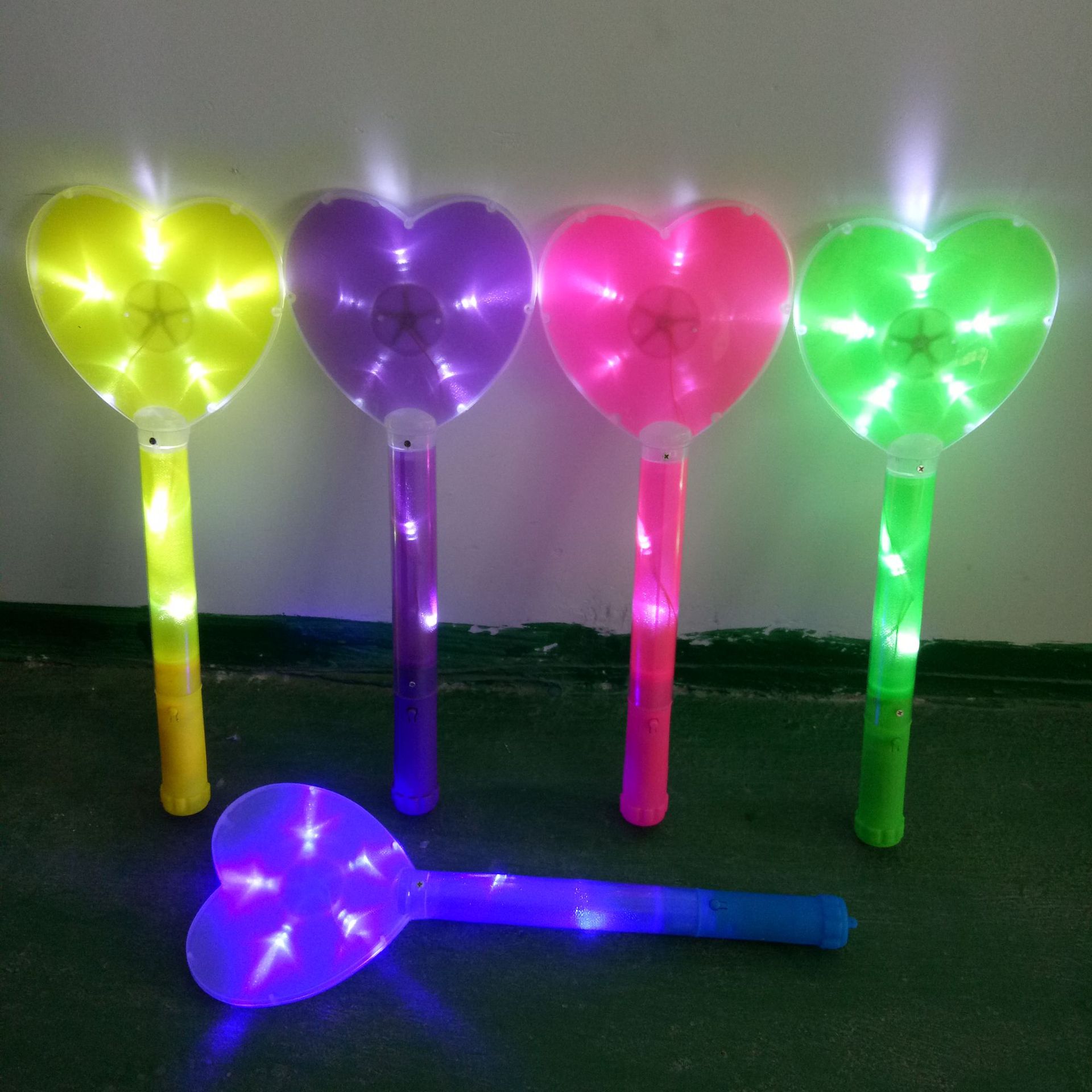 Largo amor luz palo estrella ventilador alegría apoyos LED amor luz palo concierto luz palo