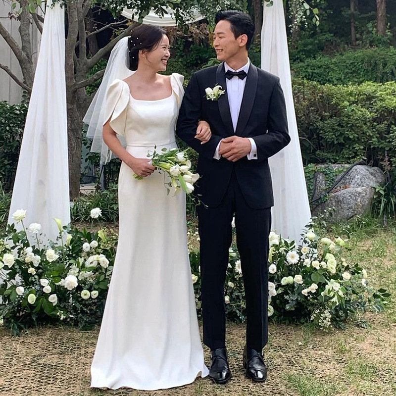 Travel Photography Light Wedding Dress 2026 New Autumn and Spring Host V-Neck Elegant Banquet Long Gown