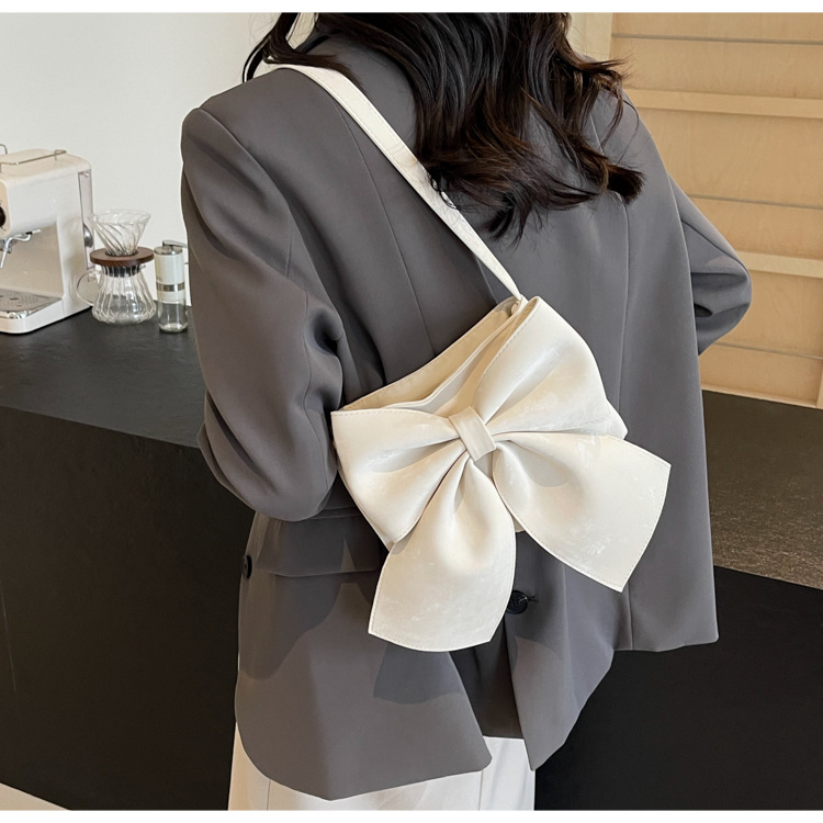 Women's Medium Pu Leather Bow Knot Elegant Square Zipper Crossbody Bag display picture 34