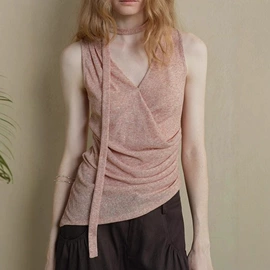 女式针织衫;连衣裙;女式T恤