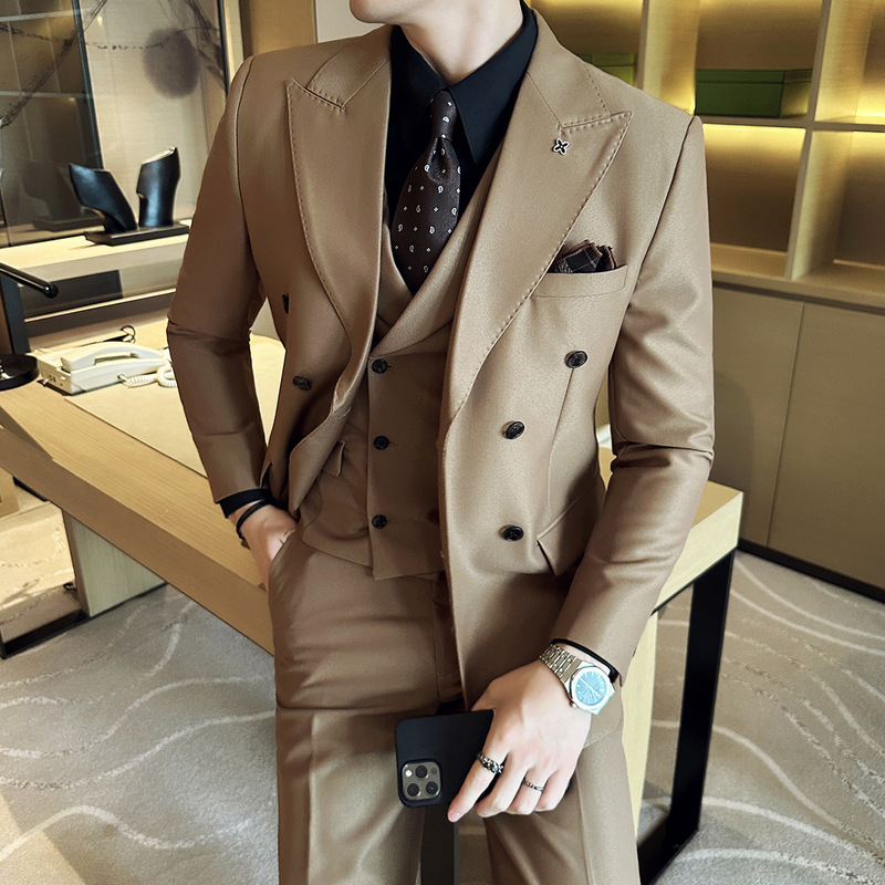 Factory price suit suit business barge collar double-breasted wedding groom dress suit three-piece foreign trade wholesale