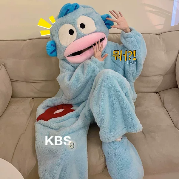 Cartoon Quirky Hanton Ugly Fish One-Piece Pajamas for Women, Winter Thickened Coral Fleece Adult One-Piece Loungewear