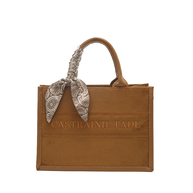 Bolsos de mano de alta textura para mujeres 2025, nuevo tipo transfronterizo de tería retro bordado universal bolso de hombro