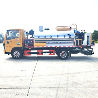 3吨沥青洒布车 液态沥青的路面施工 公路建设 养护工程 效果好