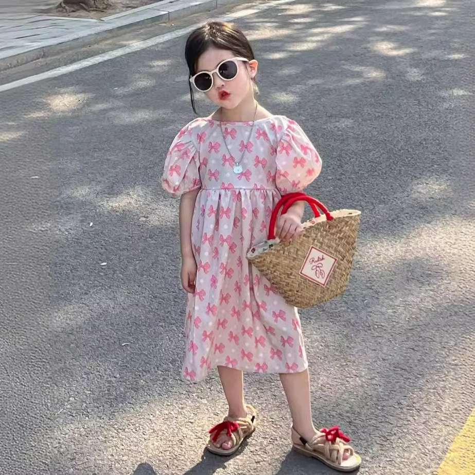 Платье в стиле корейской моды с бантом, летний фуксия cute маленький принцесский костюм спереди без спинки с puff рукавами