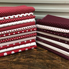 純綿の丸い生地の純綿の服の生地の赤い底の白い点のdiy布