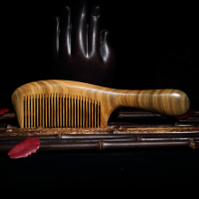 天天见梳子绿檀木梳按摩梳实用长柄玉檀香长发梳木梳子源头工厂