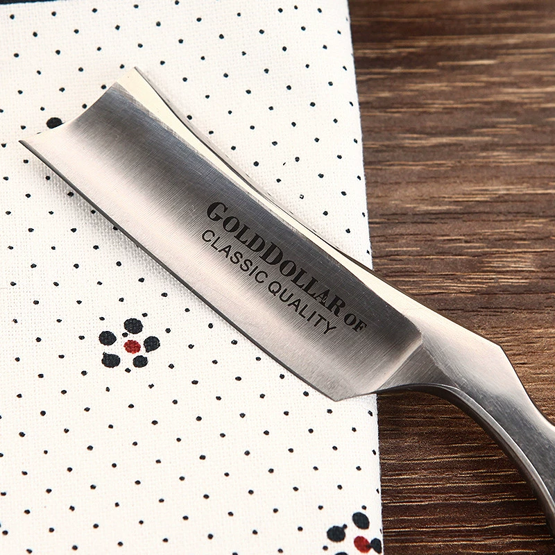 Old-fashioned razor