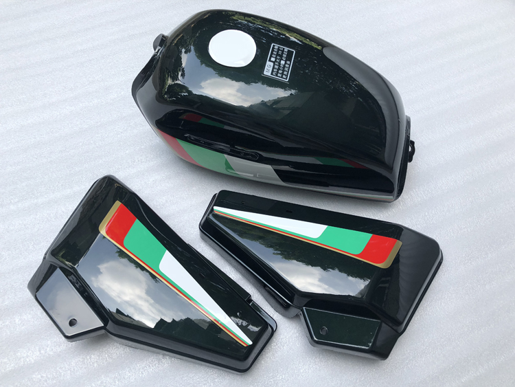 Motorcycle parts: Jialing 70 large fuel tank, JH70 fuel tank, JH70 battery cover, side cover, side cover, thickened fuel tank