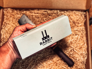 Sharpening Stone for Household Kitchen Knives, Woodworking Sharpening Stone, Chef's Fine Sharpening Oil Stone, Scissors, Coarse and Fine Double-Sided White Corundum
