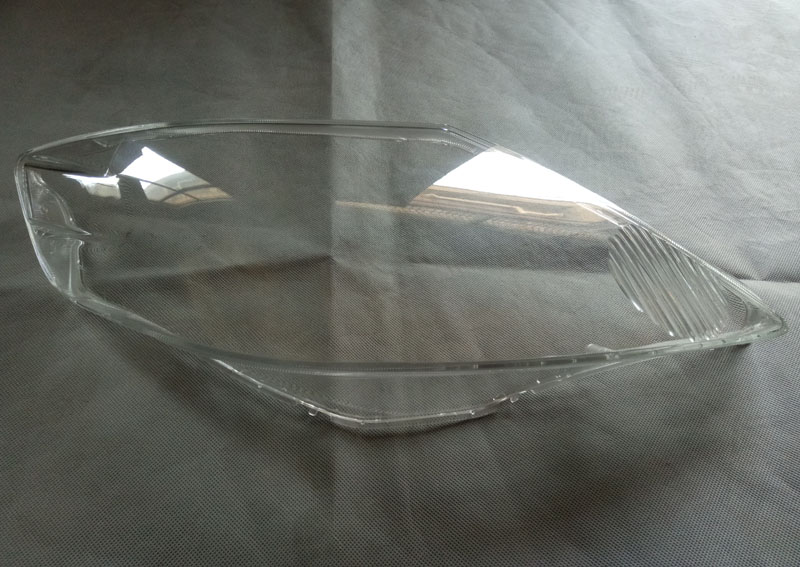 Suitable for Honda's old Fit models, sedan and hatchback Fit 03-08, front headlight cover, transparent headlight cover