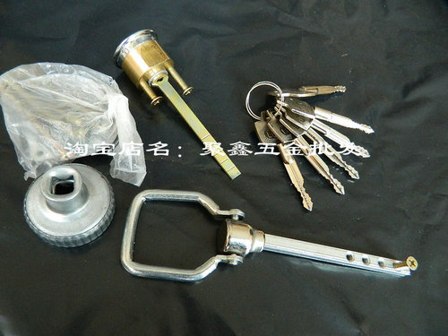 Wholesale door locks, anti-theft locks, gear locks, wooden door locks, iron door locks, old courtyard double-leaf doors, overall large