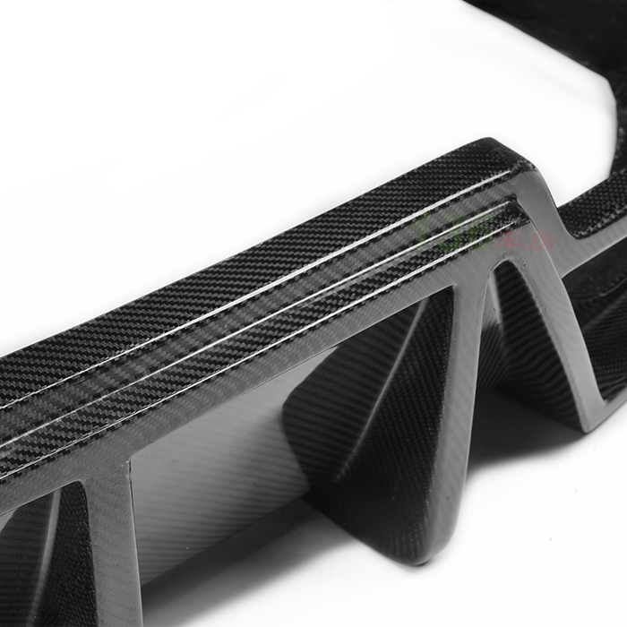 Suitable for Lexus Rear Lip Carbon Fiber Rear Spoiler Modified Large Surround Rear Lower Lip