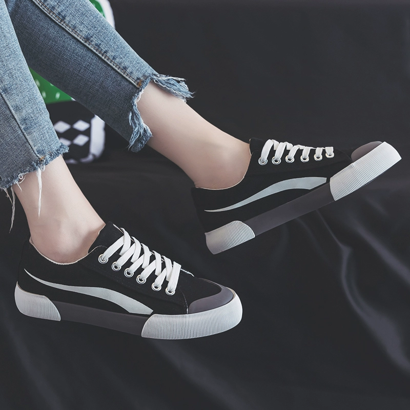 2024, новая летняя парусиновая модная обувь с низким берцем, модная мужская обувь в корейском стиле, универсальные кроссовки для спорта и отдыха, черные тканевые туфли