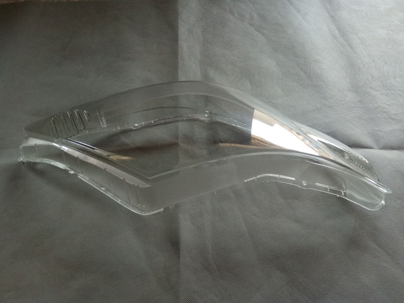 Suitable for Honda's old Fit models, sedan and hatchback Fit 03-08, front headlight cover, transparent headlight cover
