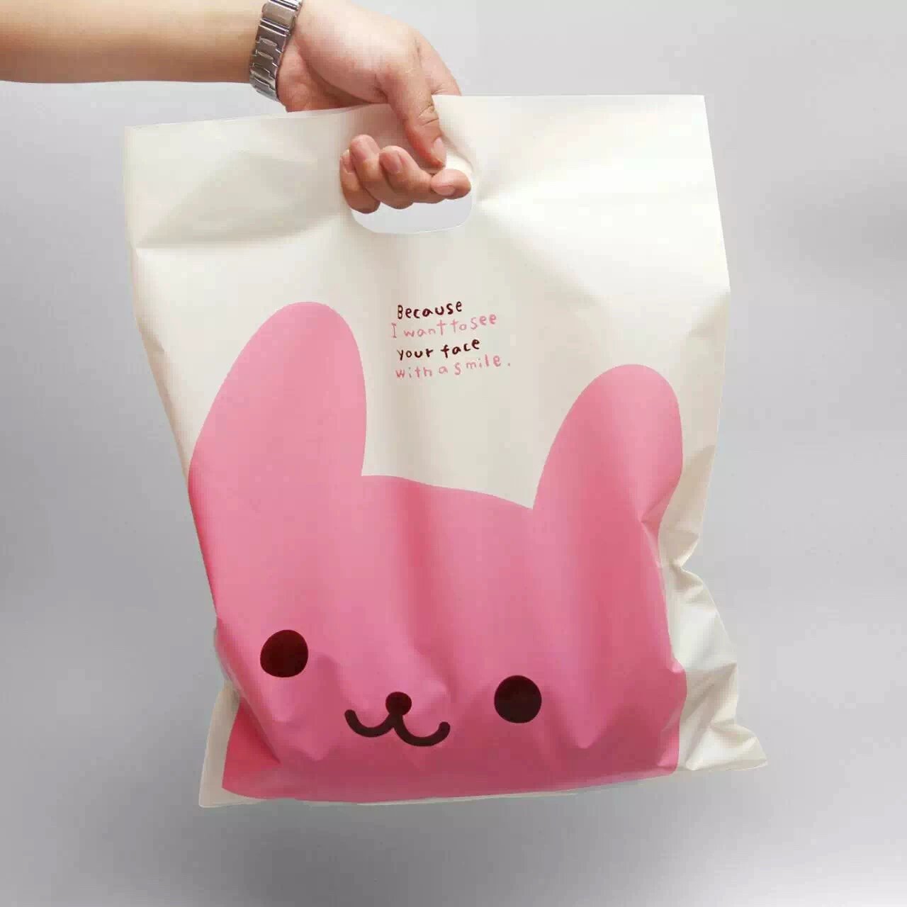 Малые, средние и большие мультяшные модные сумки для одежды оптом пластиковая упаковка Подарочная сумка Мужская женская сумка 50