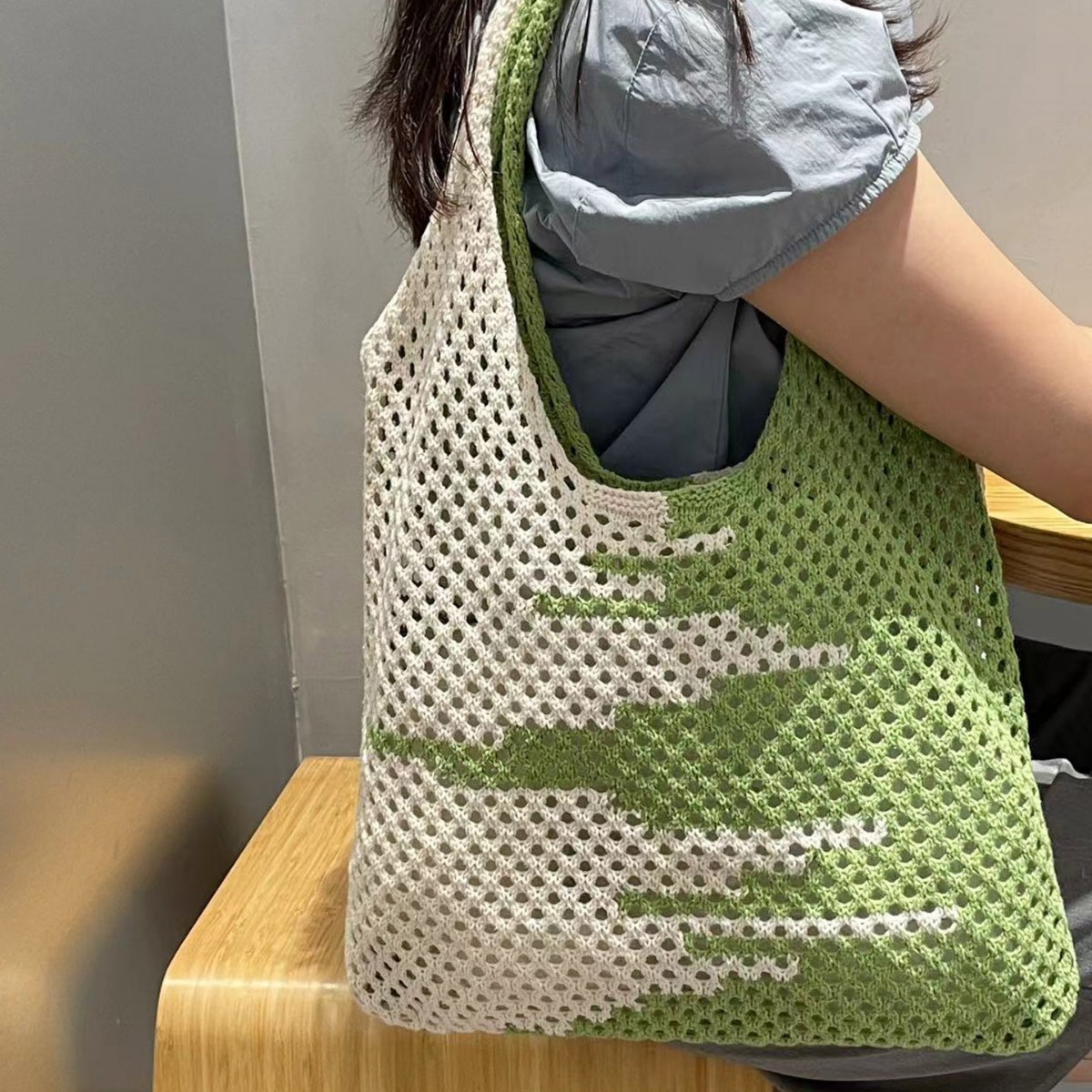 2024 Summer New Cross-border Large Capacity Shoulder Bag Women's Stitching Hollow Knitted Bag Hand-woven Bag - 1