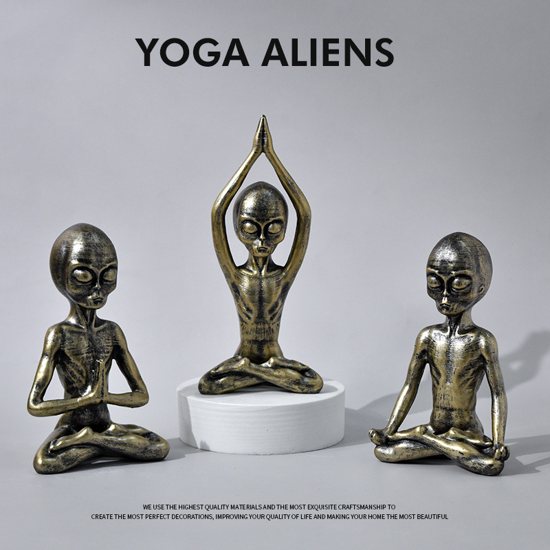 Cross-border creative yoga alien resin crafts small ornaments home office meditation desktop decoration wholesale - 3