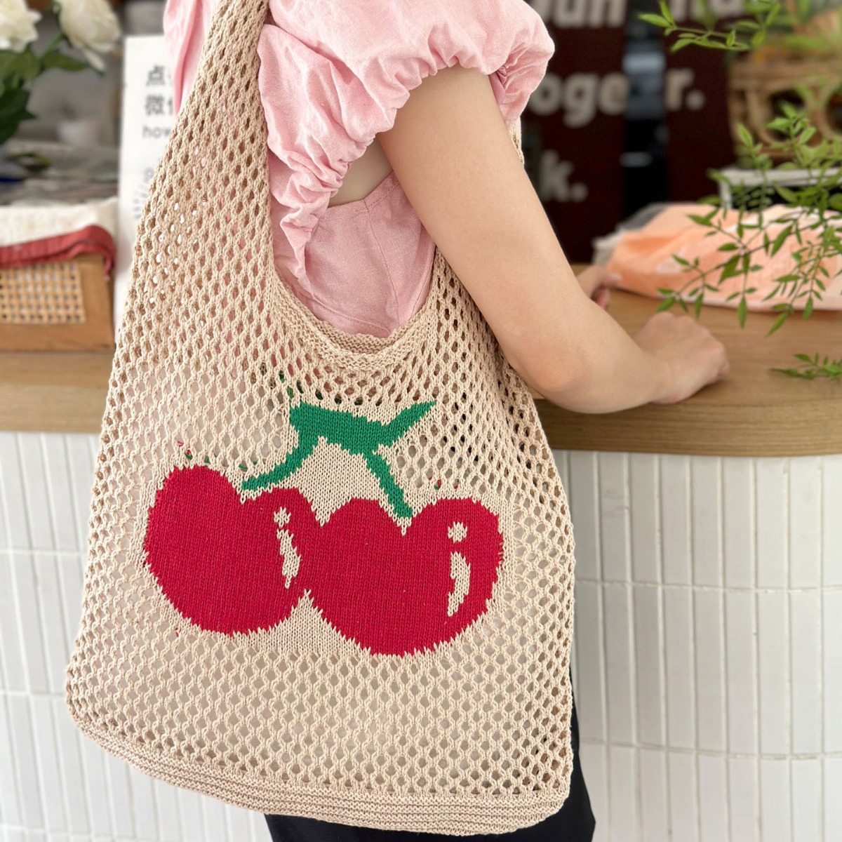 New Hollow Knitted Bag Beach Bag Fashionable All-match Shoulder Bag Simple Large Capacity Tote Bag Small Fresh Cross-border