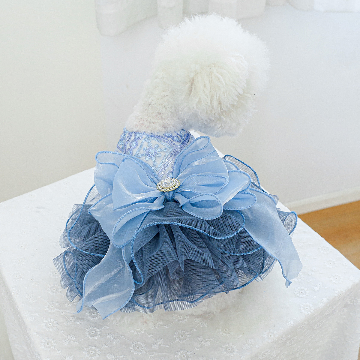 Factory direct supply/in stock new pet clothes dog cat clothing clothing puffy yarn blue Xinghe wedding dress - 1
