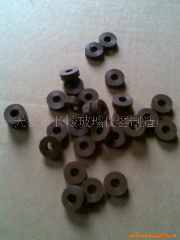 供应6MM,8MM冷腔氟橡胶垫片