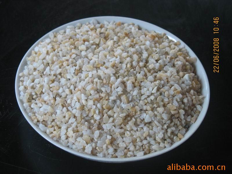 大量供应天然水质过滤石英砂