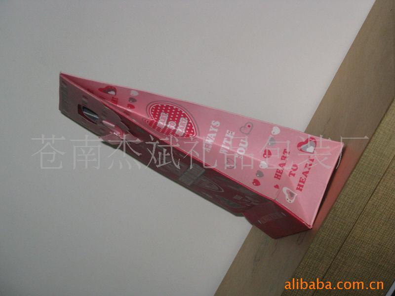 供应低价喜糖纸盒，礼盒，密度板盒子