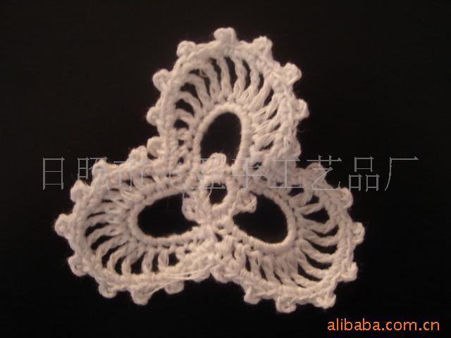 供应手工胸花，手钩花，手工钩编花款式。品种全