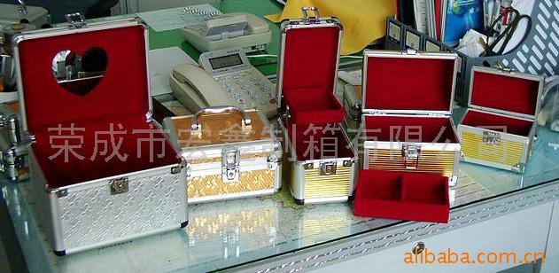 厂家生产各种化妆箱 精密仪器箱 铝合金饰品箱 渔杆箱