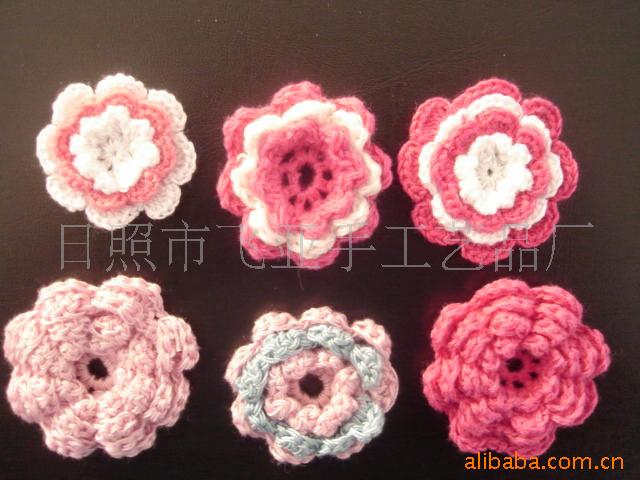 供应手工勾花，手钩花，棉线花。手工钩编花。品种全