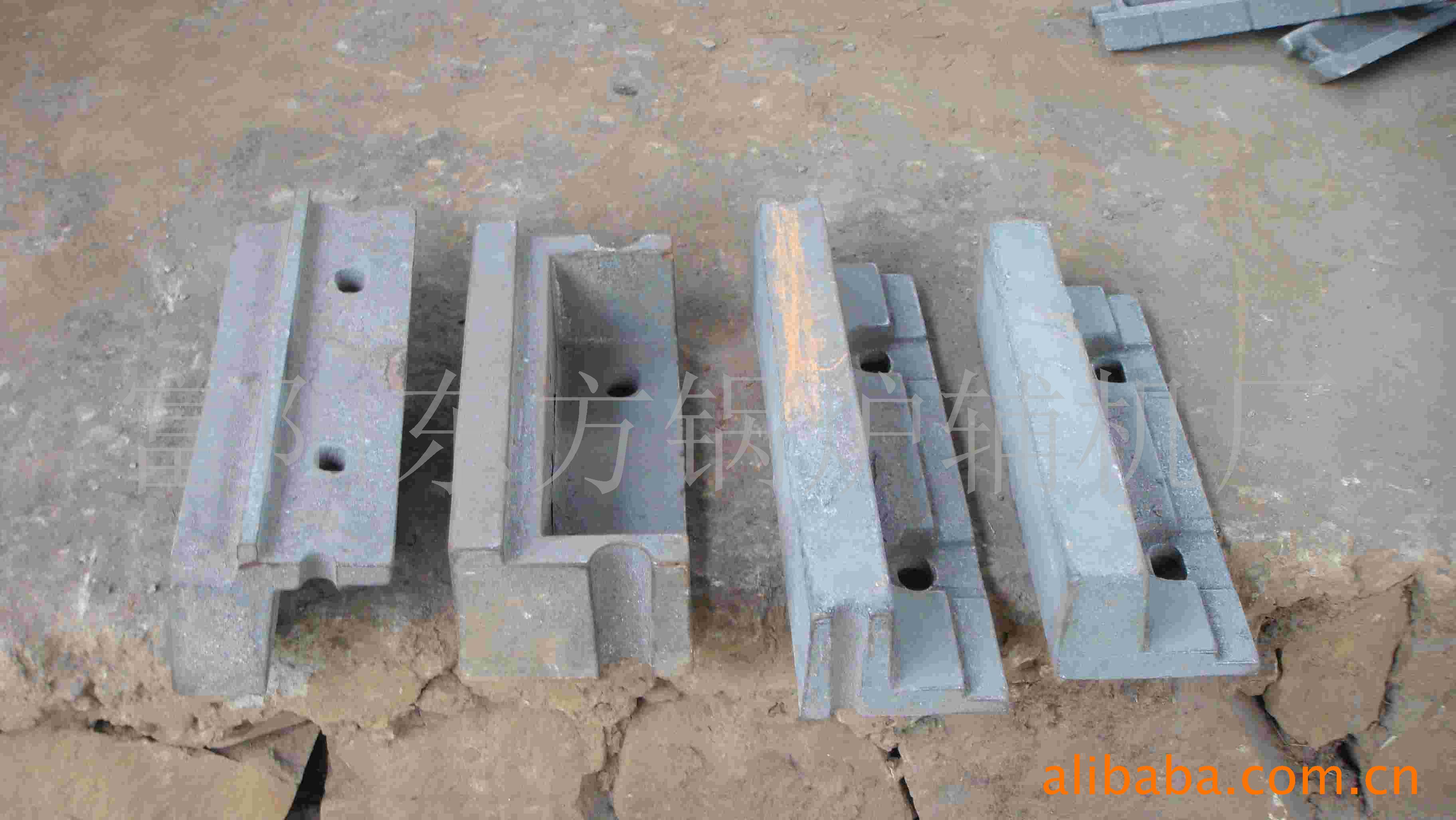 厂家直销 各类锅炉附辅件 拨火门圆弧炉门锅炉门 铸铁炉门小炉门