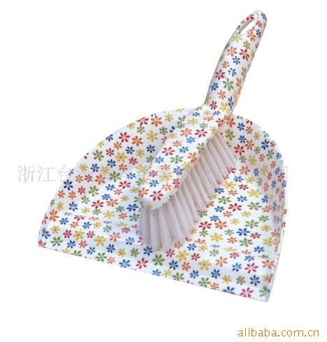 Factory Direct Supply best-selling plastic brushes suit new products for large supermarkets in Europe and America