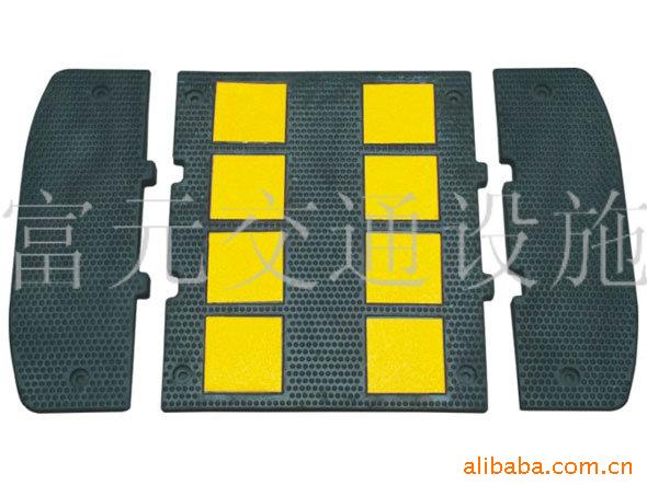 供应橡胶减速带 加宽型欧标减速带 高速公路小区