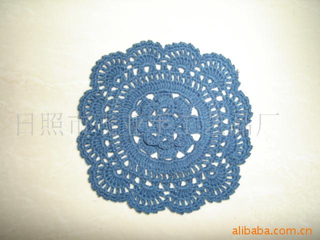 加工定做各种花型编织钩花田园清新手钩花杯垫．手工花杯垫．