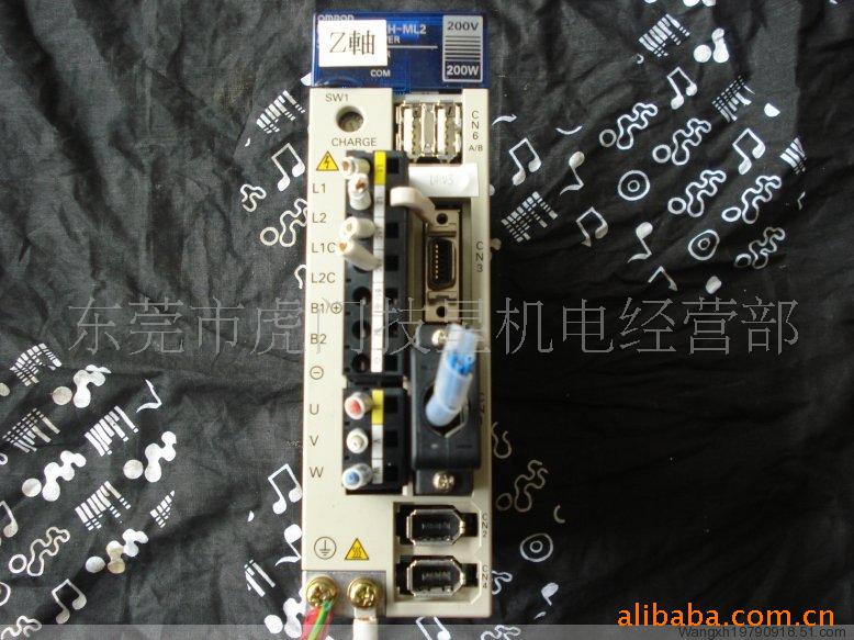 伺服驱动器R88D-UEP08V R88D-UEA08V R88D-UP08H保修三个月