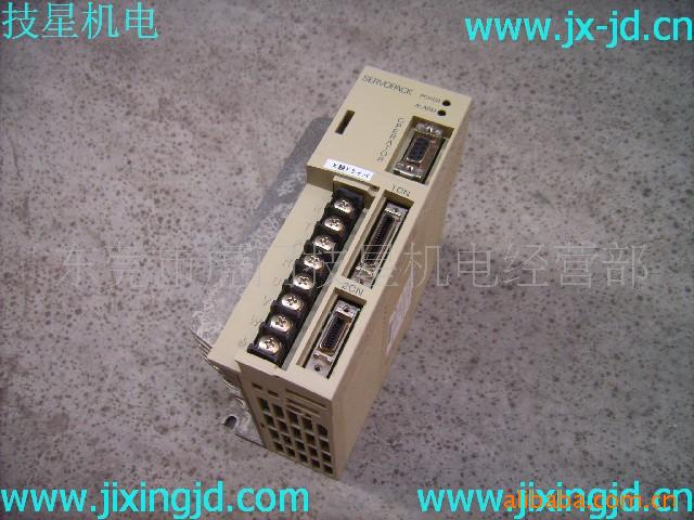 二手安川伺服驱动器SGDA-02BP   保好保修三个月