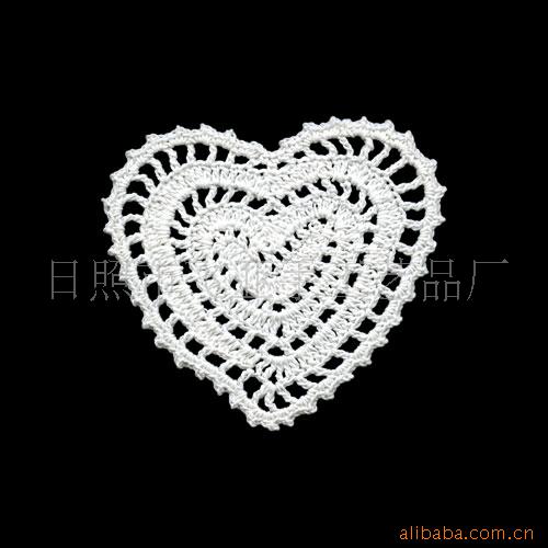 供应胸花手钩花。手工钩编花款式新。品种全可定做