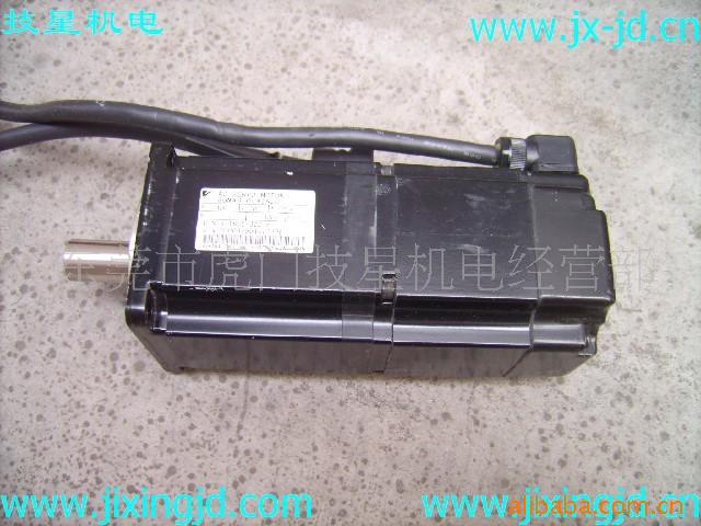 二手安川伺服马达SGMAS-04A2A2C  SGMAS-04A2A2C-Y2保修三个月