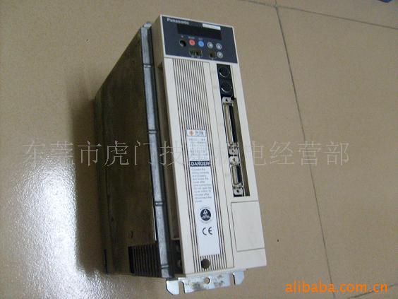 C 松下伺服驱动器MSDA103A1A    保好保修三个月
